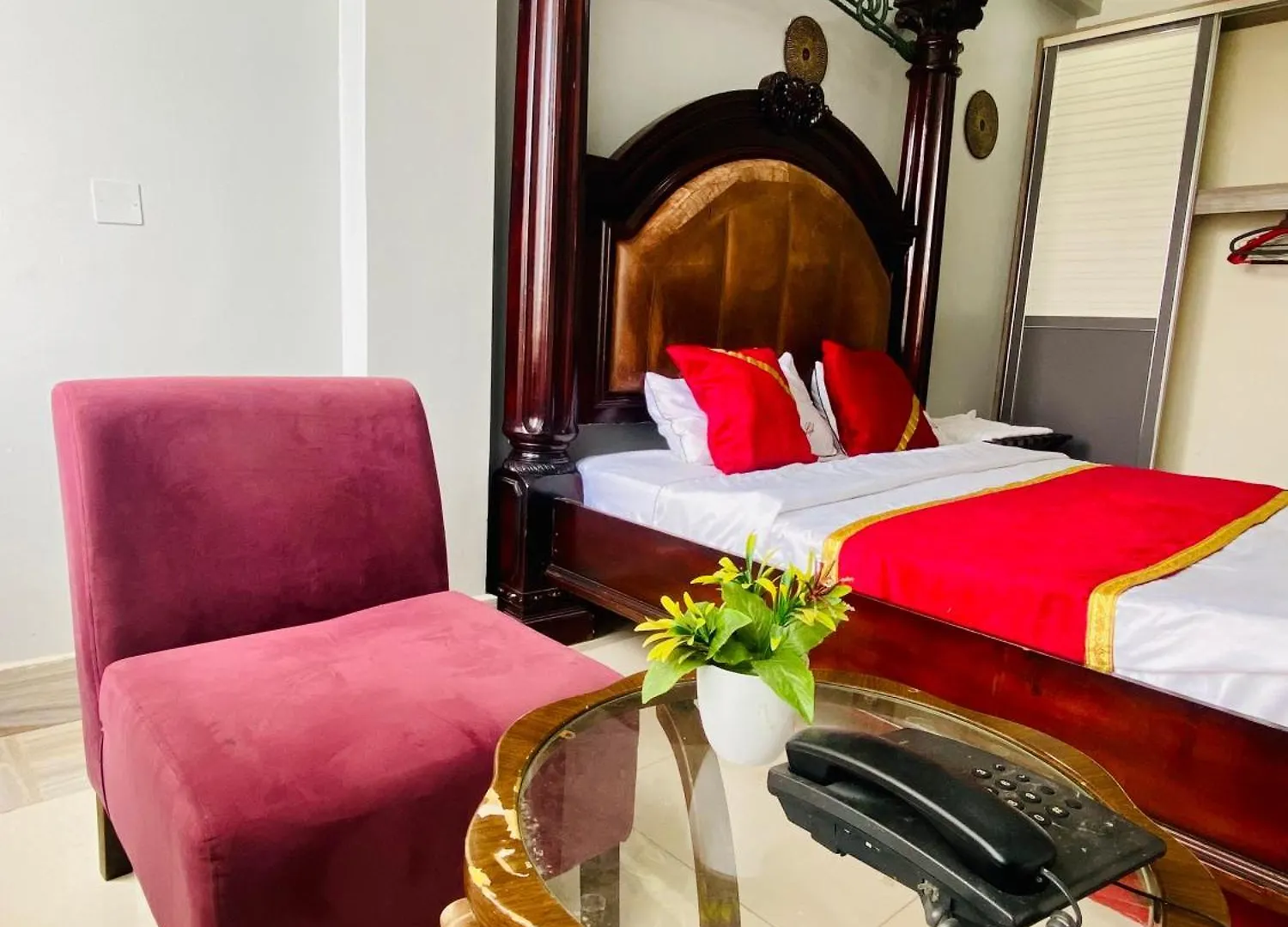 Aparthotel Kantree House - Safari Suites Kampala